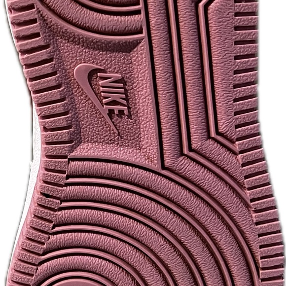 Girls Nike Air Force One pink/white - Picture 2 of 6